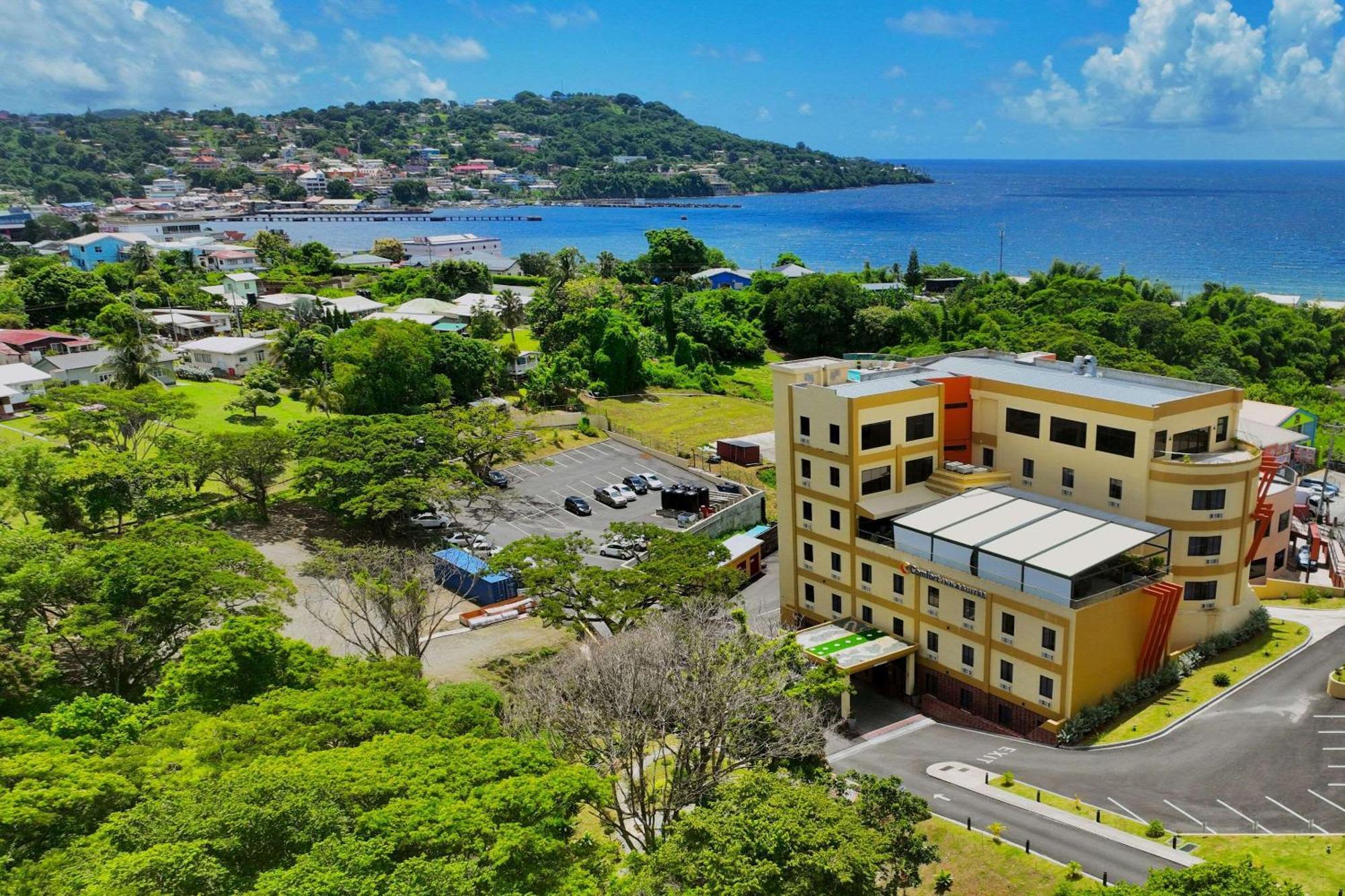 Comfort Inn & Suites Tobago Signal Hill ภายนอก รูปภาพ